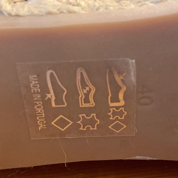 Luis Onofre Wedge Sandals w Gold Lion - Picture 9 of 9